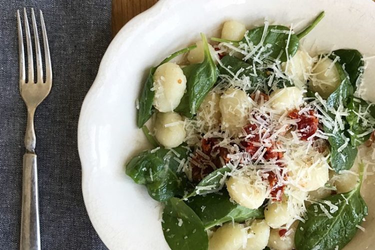Easy Gnocchi Sun Dried Tomatoes Spinach and Bacon