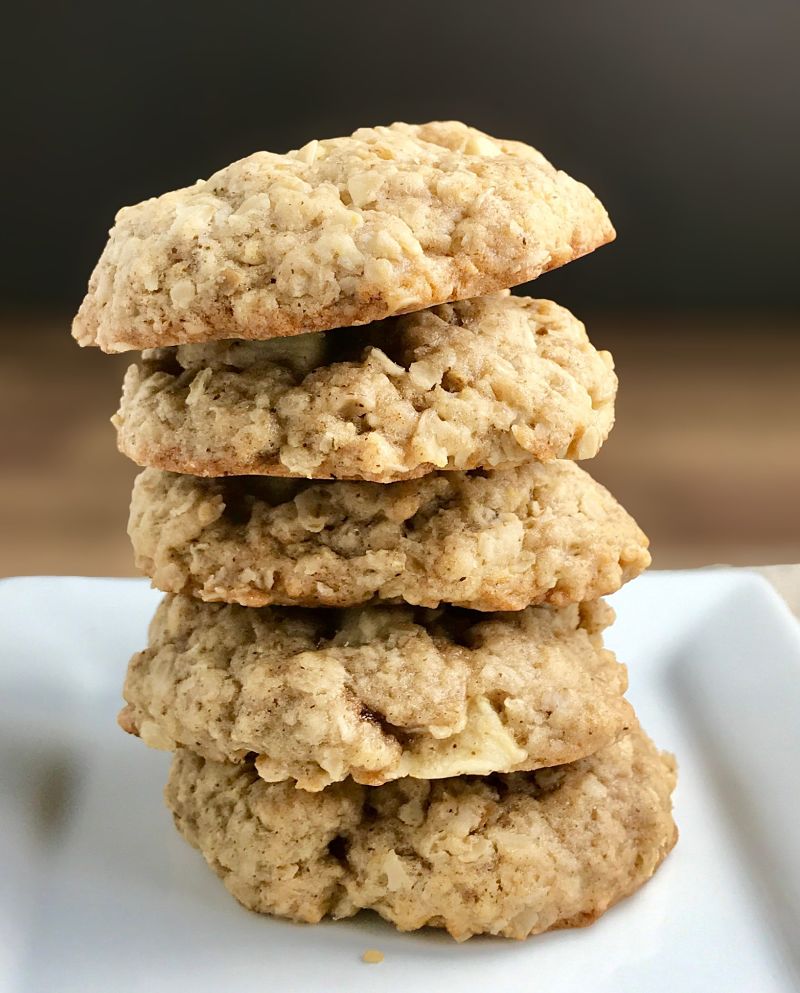 Vegan Chewy Oatmeal Apple Cookies