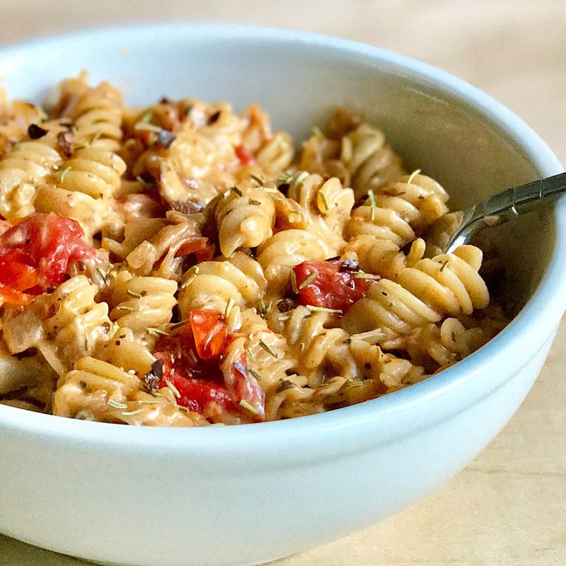 vegan cheesy tomato pasta bowl