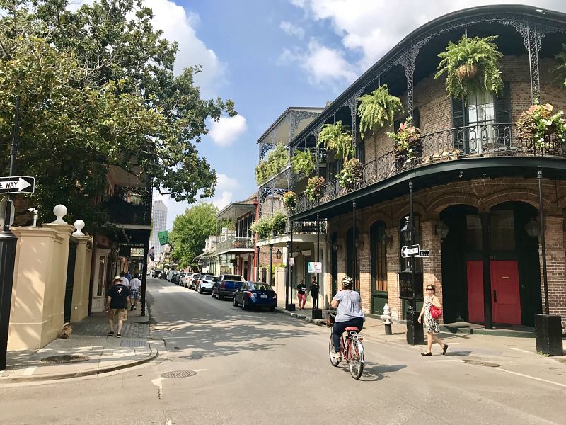 new orleans walking food tour