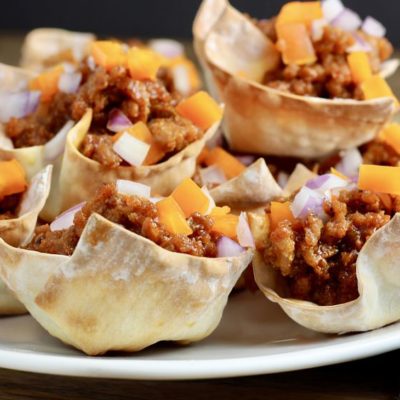 Sloppy Joe Wonton Cups